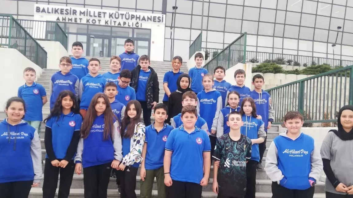 Balıkesir Büyükşehir Dijital Gençlik Merkezi ve Ahmet Kot Kitaplığı Millet Kütüphanesi Gezisi